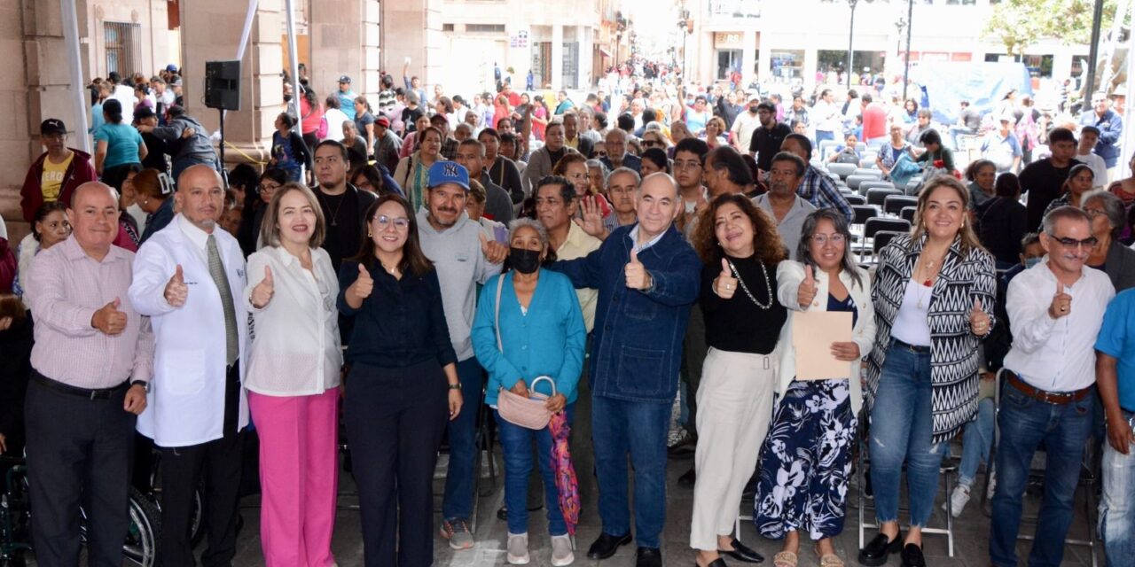DIF Municipal realiza entrega masiva de lentes graduados, el programa ha beneficiado a más de 3 mil 500 personas