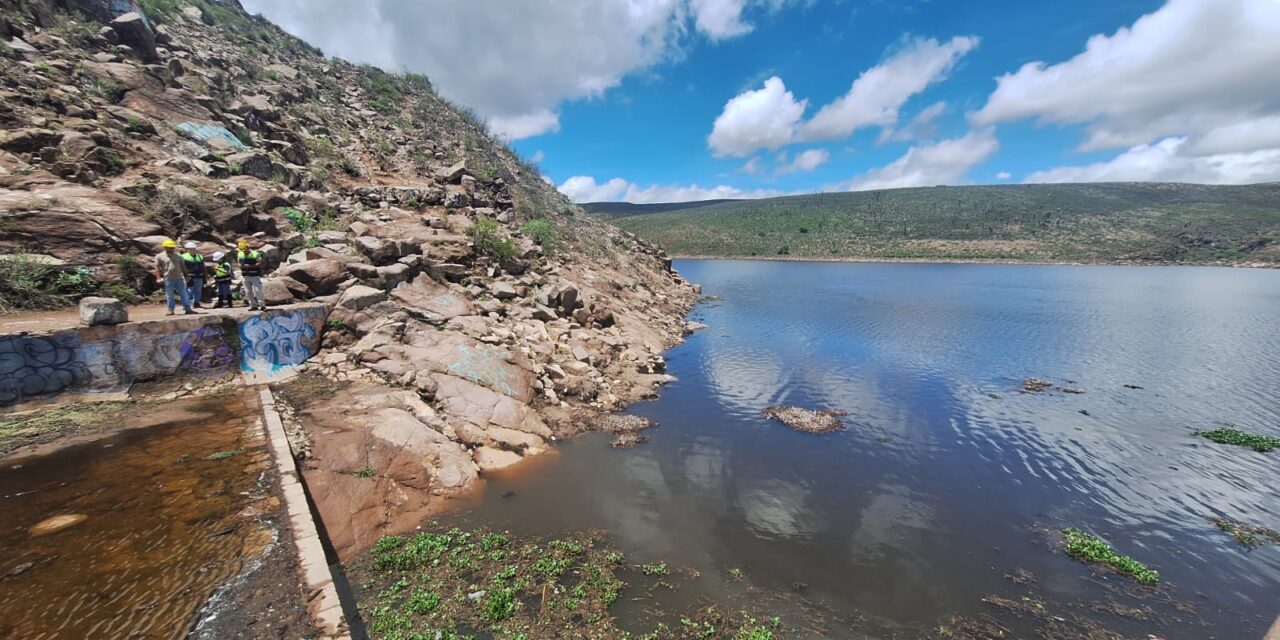 Gobierno estatal evalúa zona de riesgo en la presa San José