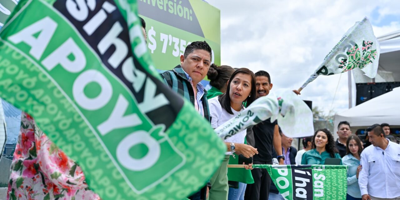 Inicia Ricardo Gallardo más pavimentaciones en Charcas