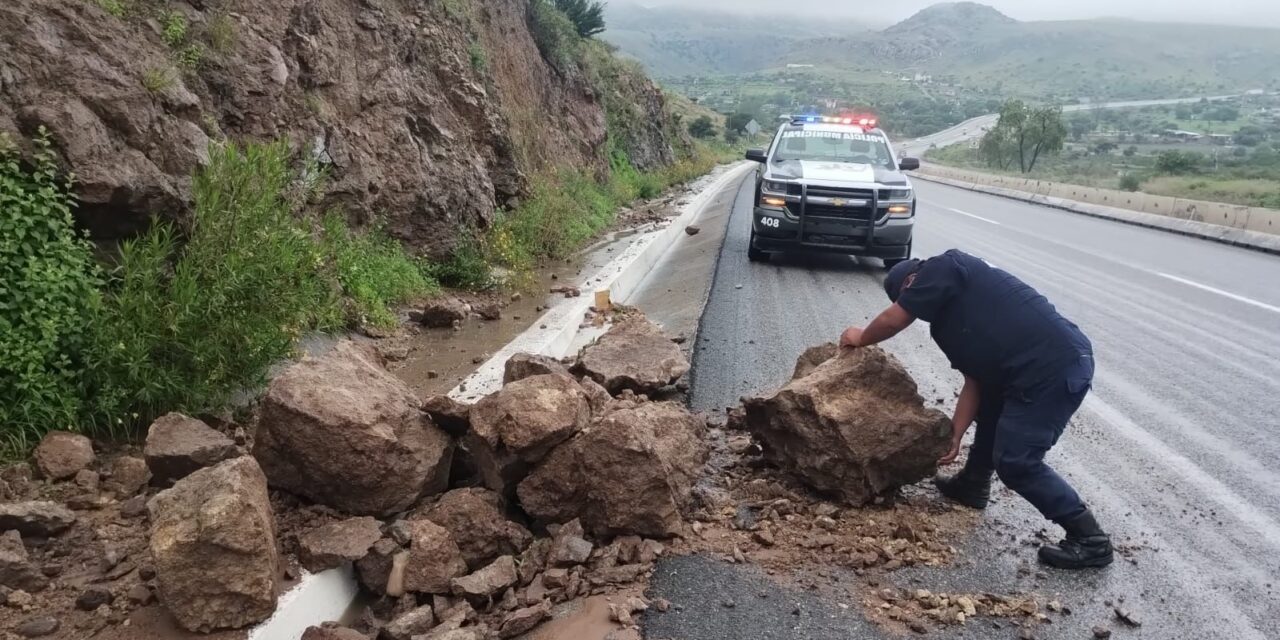Gobierno estatal atiende contingencia por lluvias