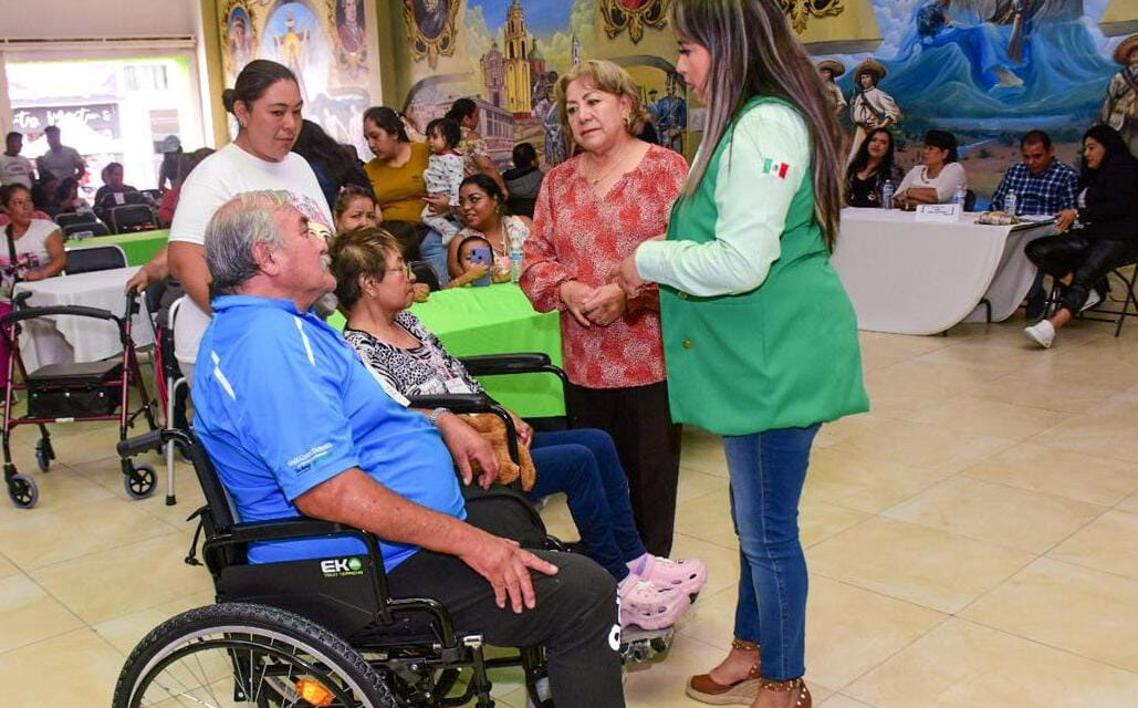 Entrega de apoyos técnicos a personas vulnerables, una constante en DIF municipal de Soledad