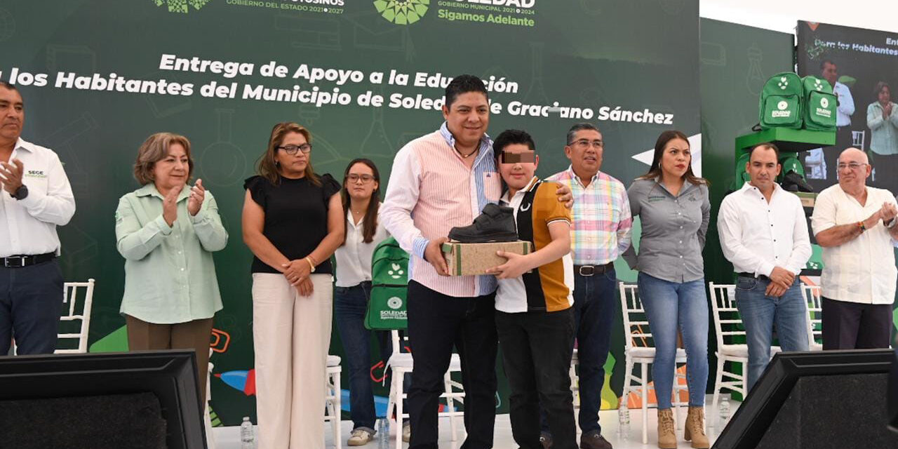 Gobernador y alcaldesa soledense inician programa “Apoyos Escolares” previo al regreso a clases