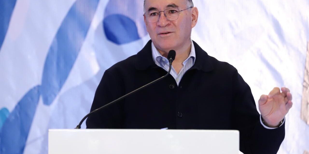 Intenso programa de bacheo realiza el Gobierno Municipal de SLP