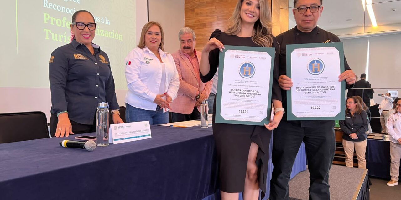 Gobierno estatal entrega certificación turística a empresas y guías