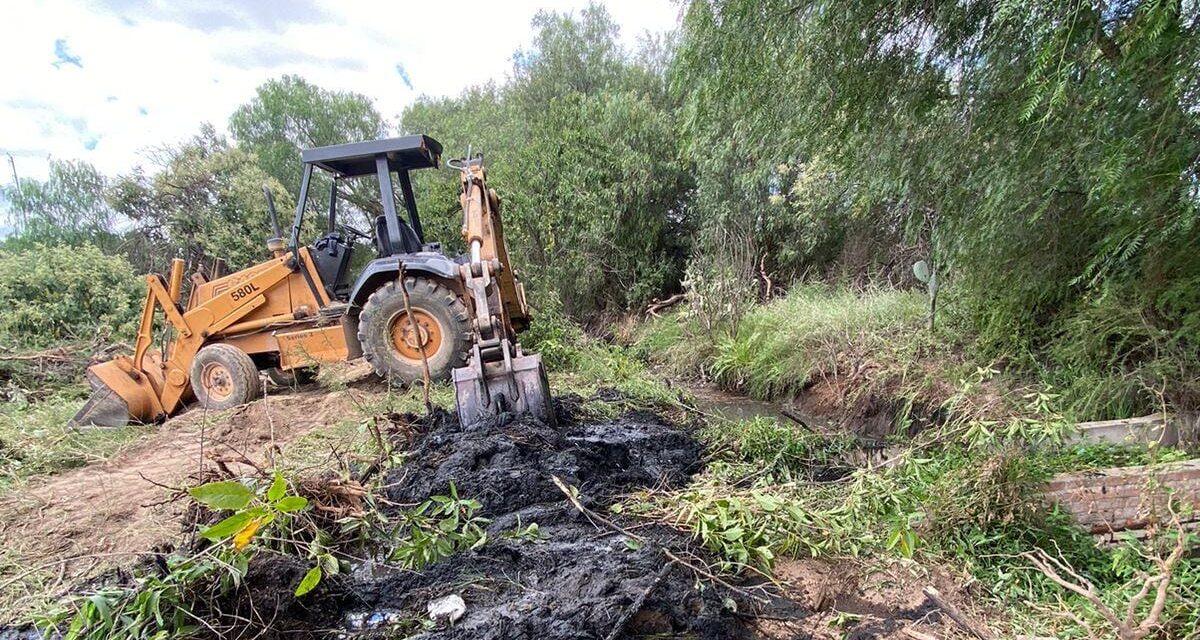 Ayuntamiento soledense beneficia a ejidatarios y productores con limpieza de canal “Las Margaritas”
