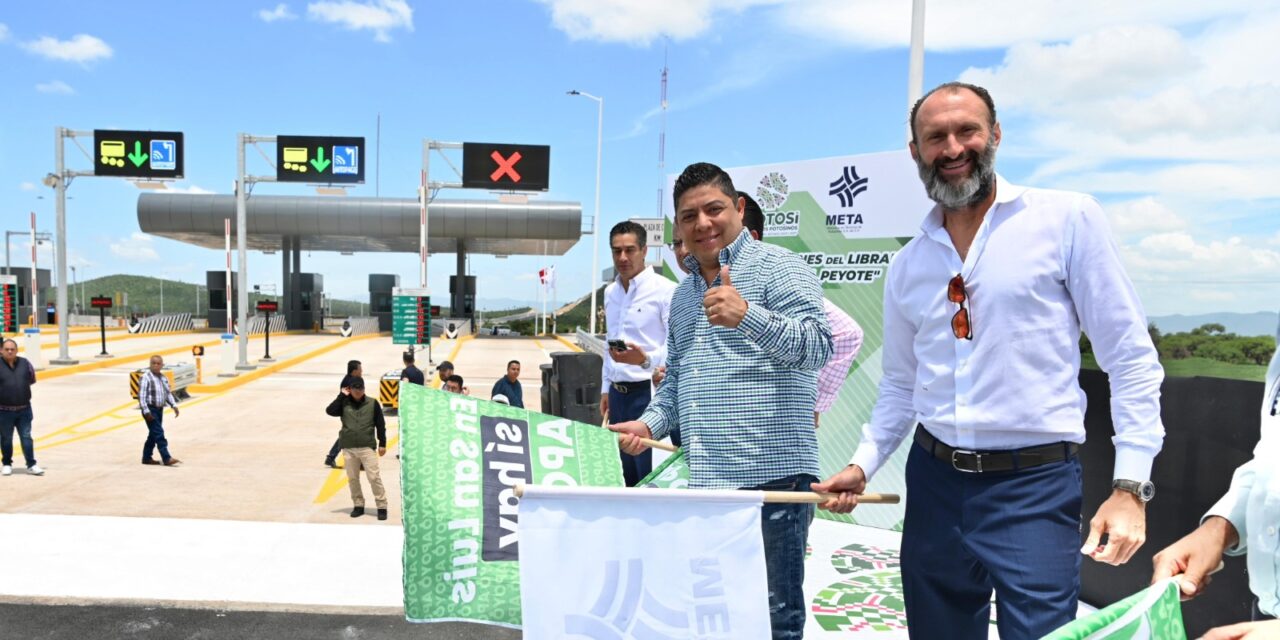 Ricardo Gallardo pone en operación primer tramo de nueva autopista a Matehuala