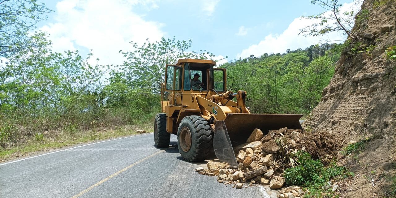 Gobierno estatal conservará más caminos en Tamazunchale