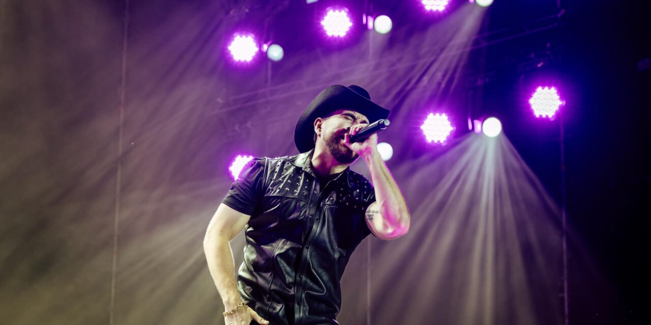 El Bebeto conquistó corazones en el Teatro del Pueblo