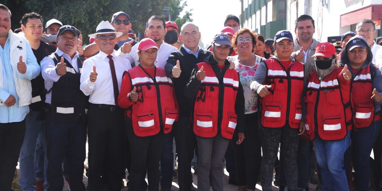 Alcalde Galindo arranca el Día de Talacha, con el que el Ayuntamiento regenera la avenida Santos Degollado