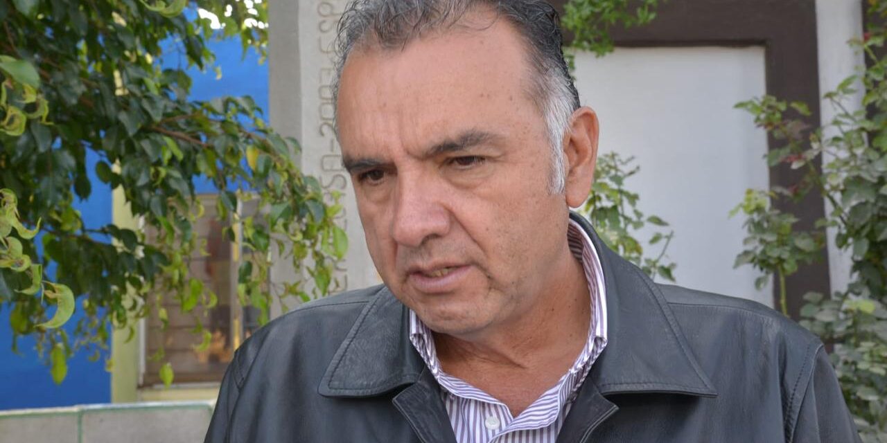 Ayuntamiento de Soledad supervisa venta ambulante en exterior de escuelas