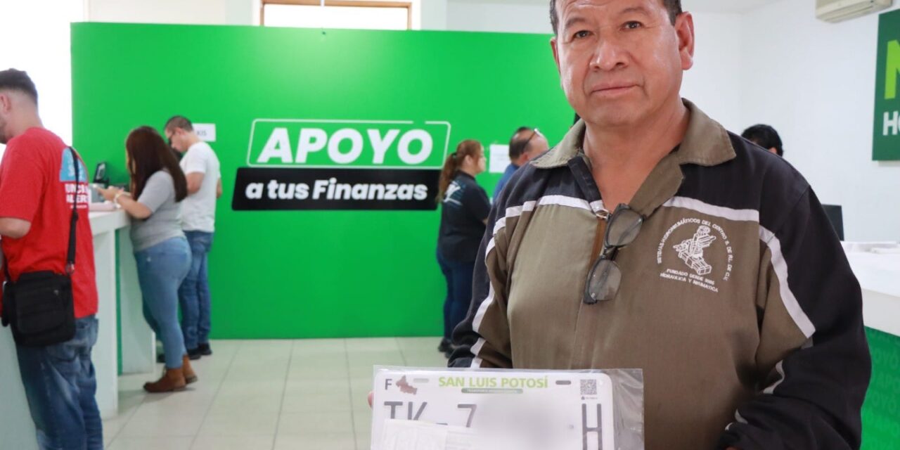 Gobierno del Estado ha entregado 890 mil placas gratuitas