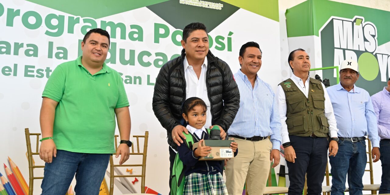 Más apoyo a estudiantes contribuye a la transformación de SLP: Ricardo Gallardo