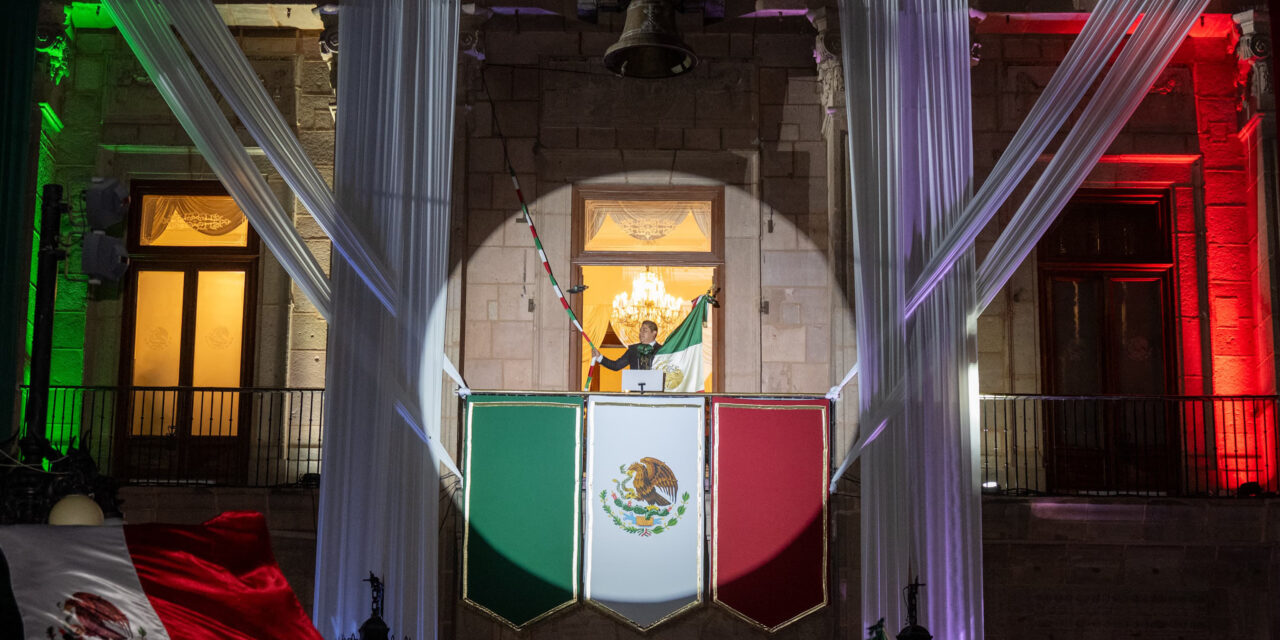 Encabeza gobernador celebración del 214 Aniversario de Independencia de México