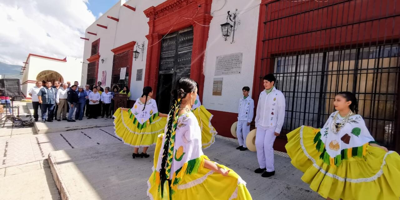 Gobierno estatal fortalece las tradiciones populares, el arte y la cultura