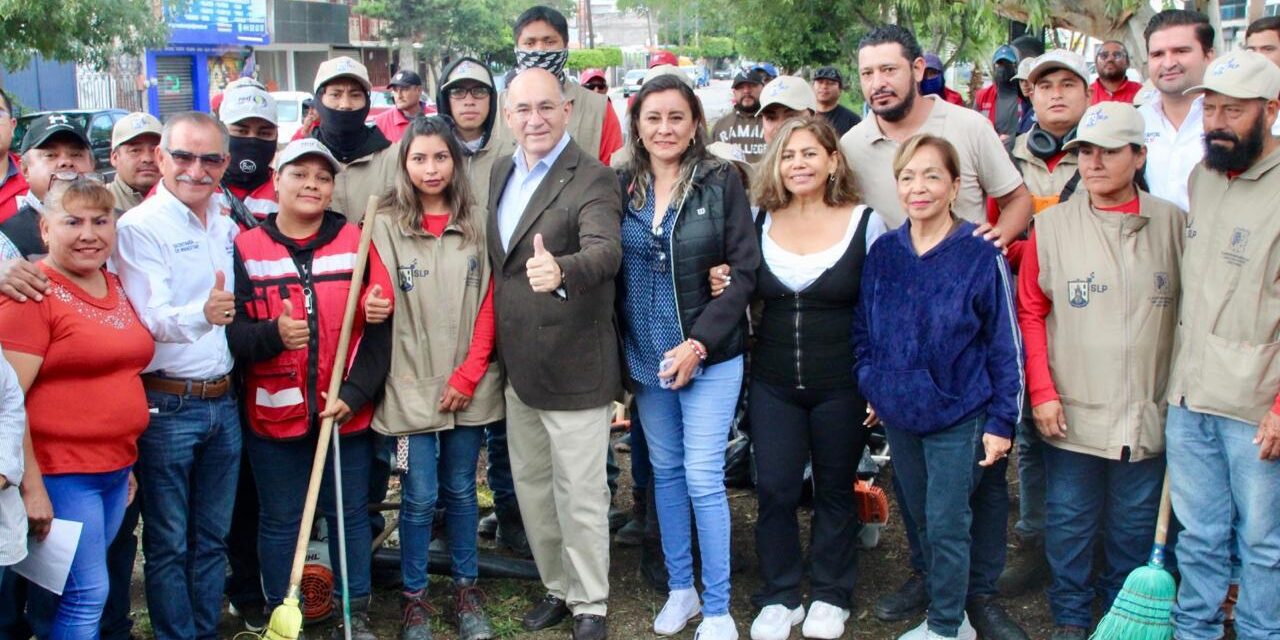 Día de Talacha en Jardines de Oriente: atención directa a vecinos del Alcalde Enrique Galindo