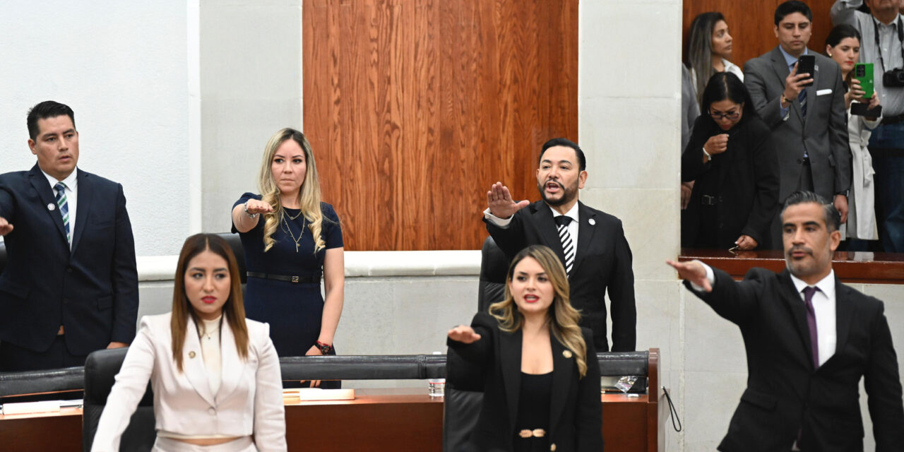 Ricardo Gallardo acude a instalación de la legislatura LXIV en SLP
