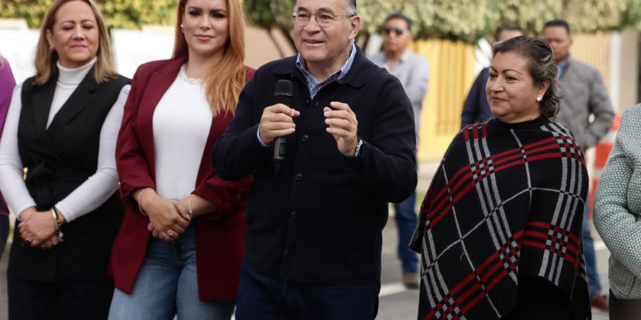 Alcalde Galindo entrega la calle María Grever, rehabilitada en el 13º de los 100 Días de Gobierno, 100 Días de Talacha