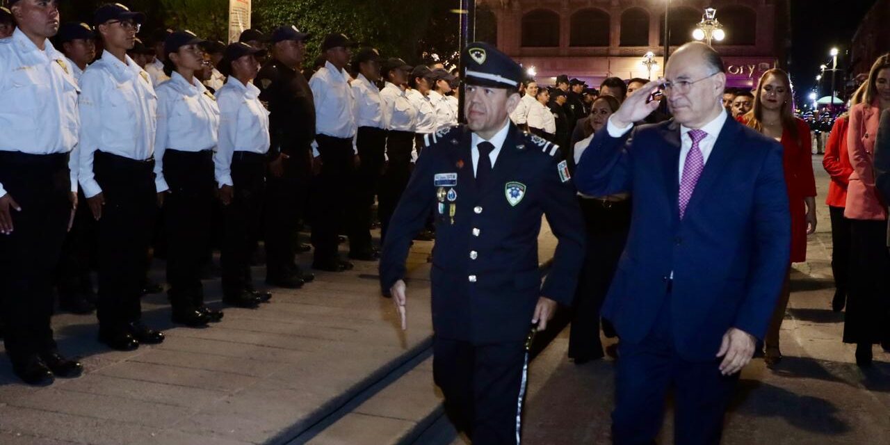 Compromiso y pasión, pide el Alcalde Enrique Galindo a la Policía Municipal, en la Entrega del Bastón de Mando 2024-2027