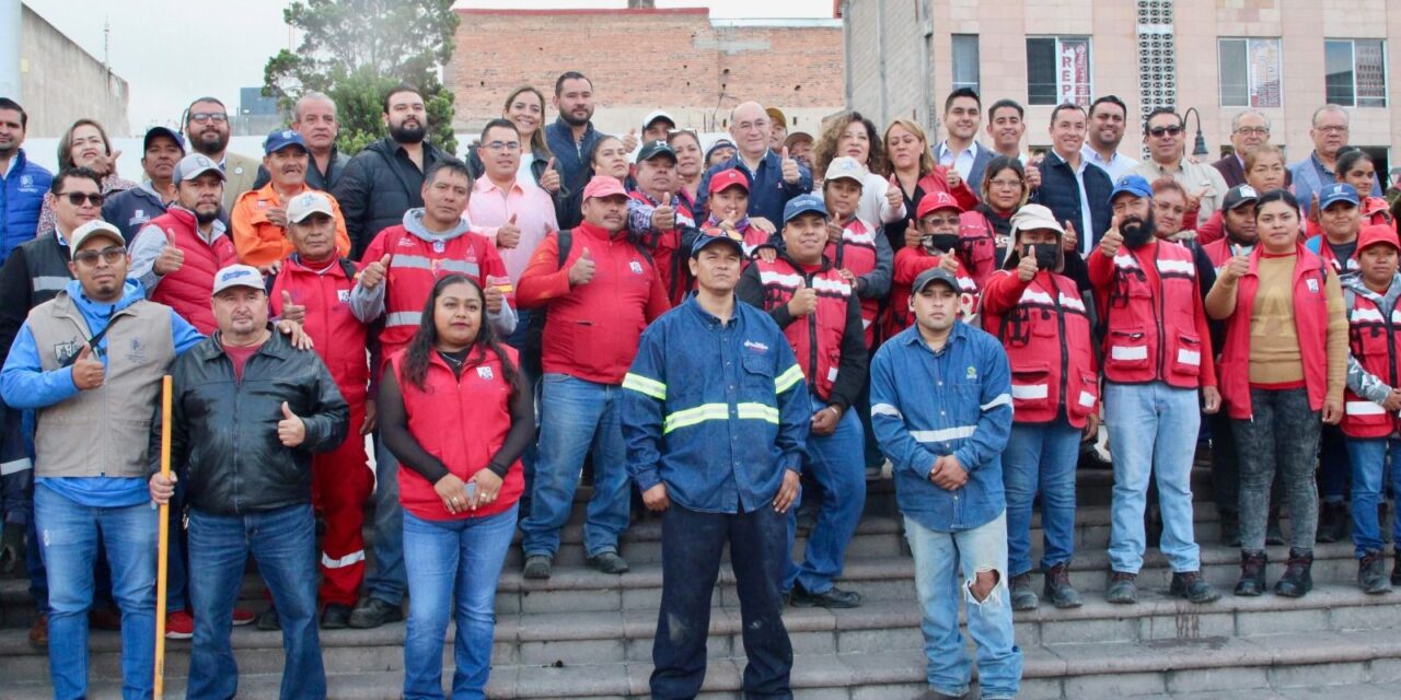 La Plaza de Fundadores brilla de nuevo, con las acciones del tercero de 100 Días de Talacha del Alcalde Galindo
