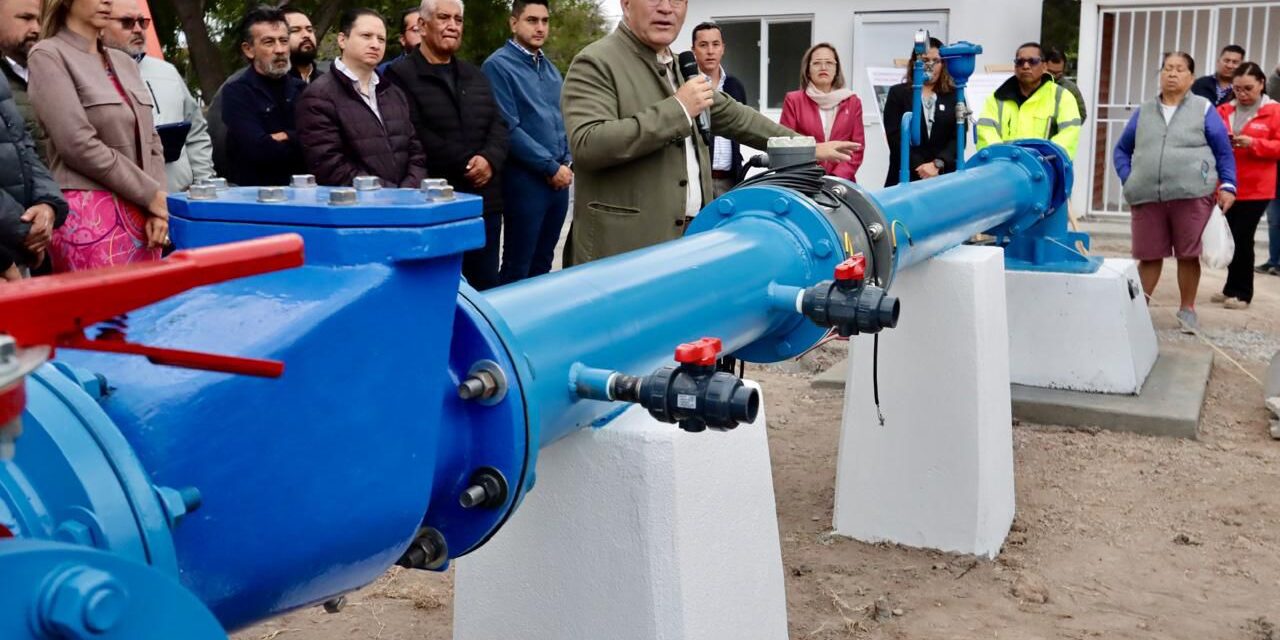 Galindo entrega pozo San Leonel, que beneficia a más de 60 mil potosinos