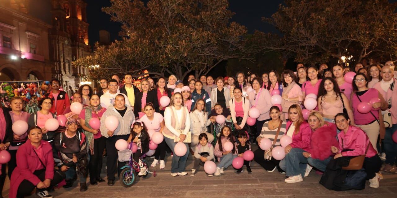 Realizan Caminata Rosa por la lucha contra el cáncer de mama