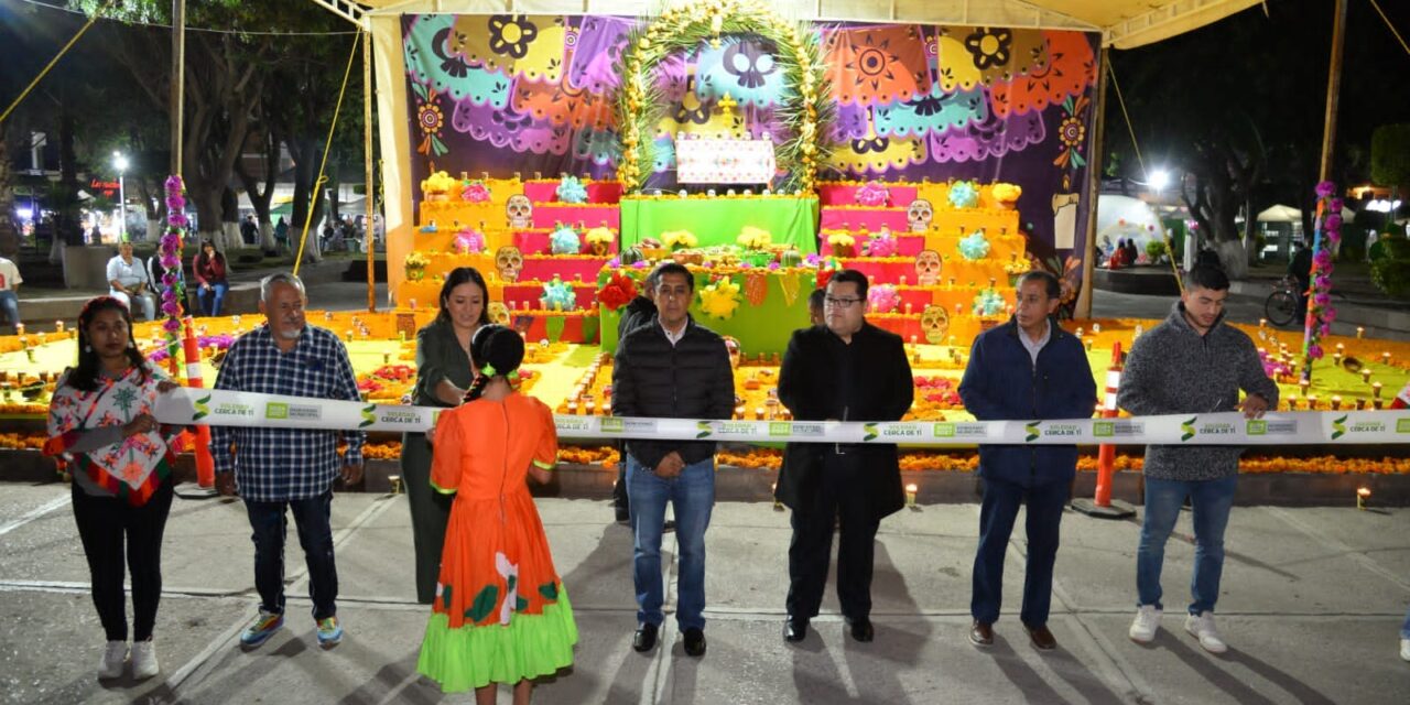 Soledad de GS recibe el Xantolo con tradicional ritual y develación de altar monumental