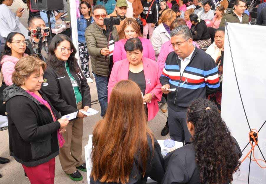 “Cerca de Ti”: alcalde Juan Manuel Navarro impulsa la prevención del cáncer de mama con mastografías y servicios de salud gratuitos