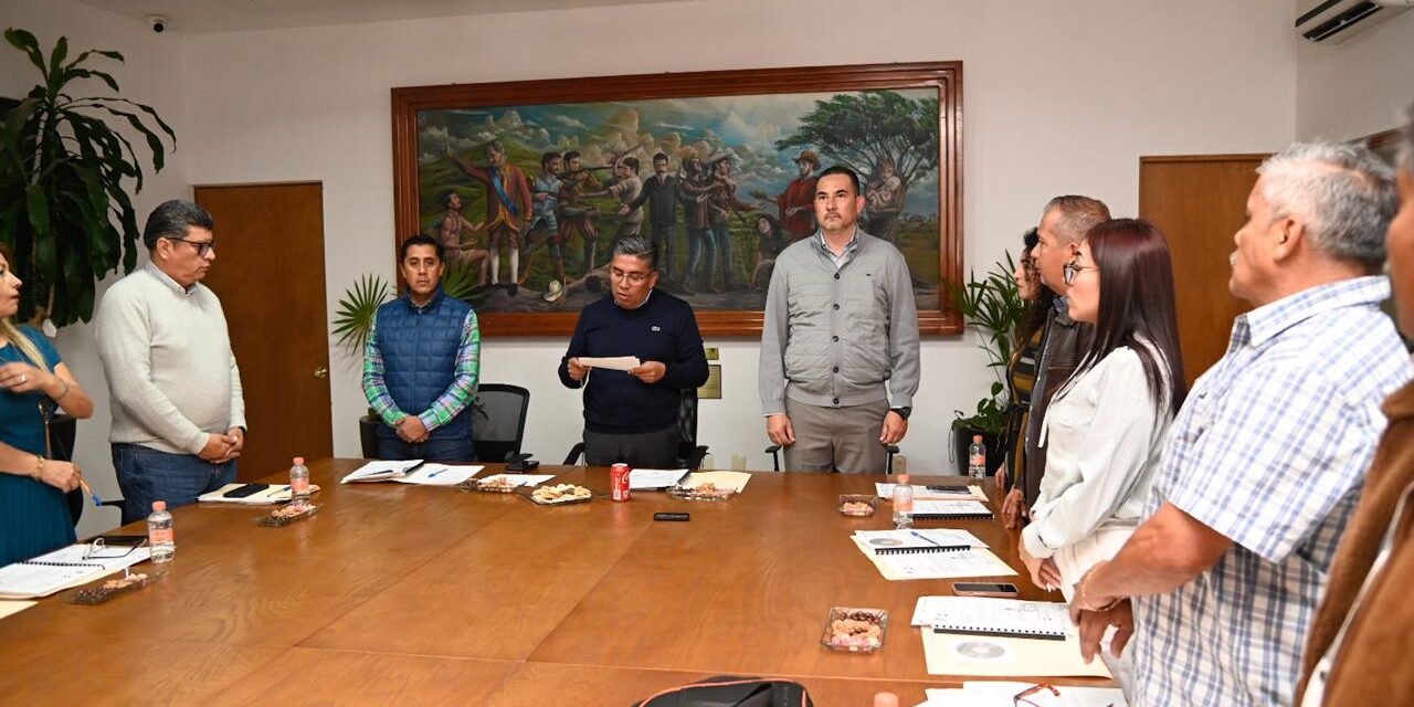 Toma protesta nuevo Oficial Mayor en Soledad de GS