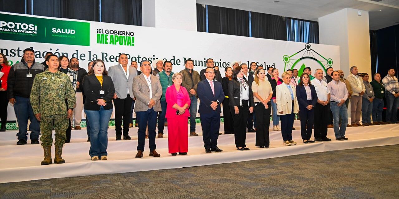 Juan Manuel Navarro toma protesta como integrante de mesa directiva de Red Potosina de Municipios por la Salud