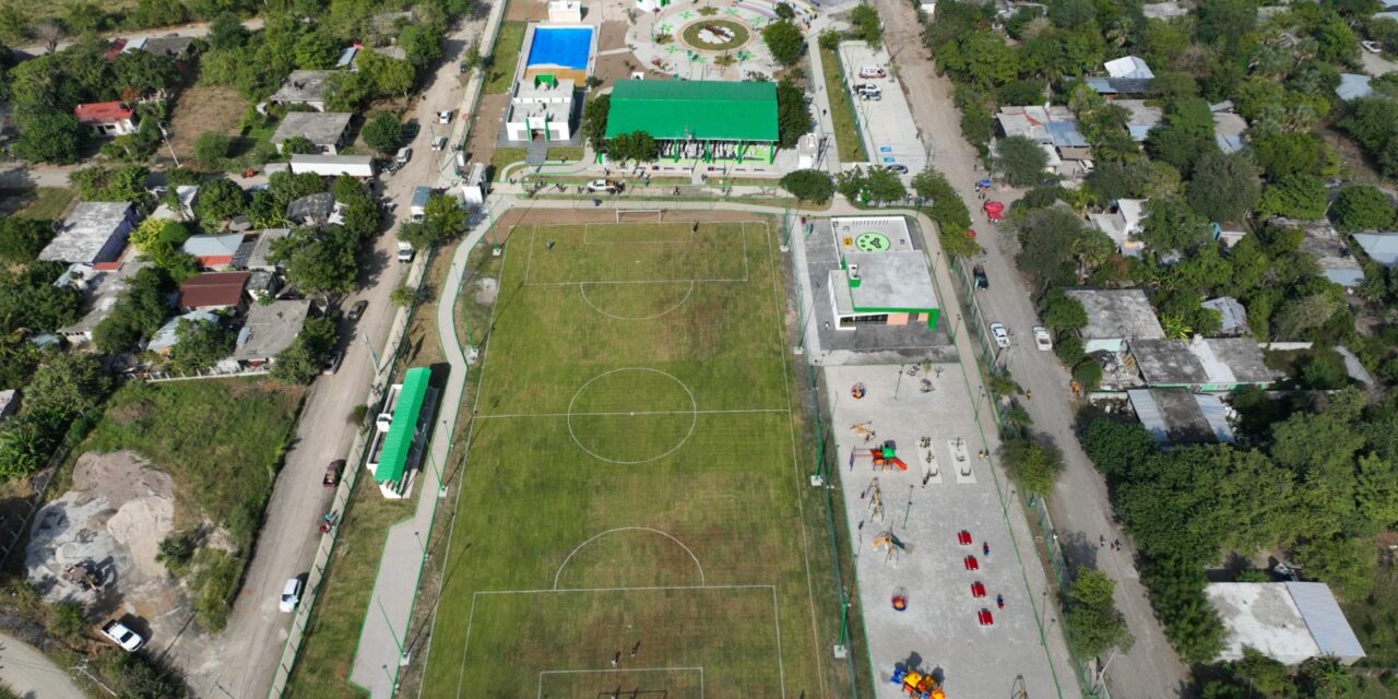 Gobernador inaugura unidad deportiva en Tanquián