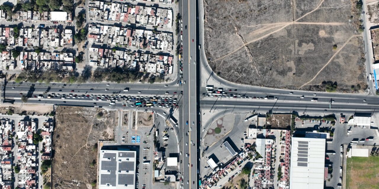 RICARDO GALLARDO ARRANCA CONSTRUCCIÓN DE GRAN PUENTE VEHICULAR EN CIRCUITO POTOSÍ