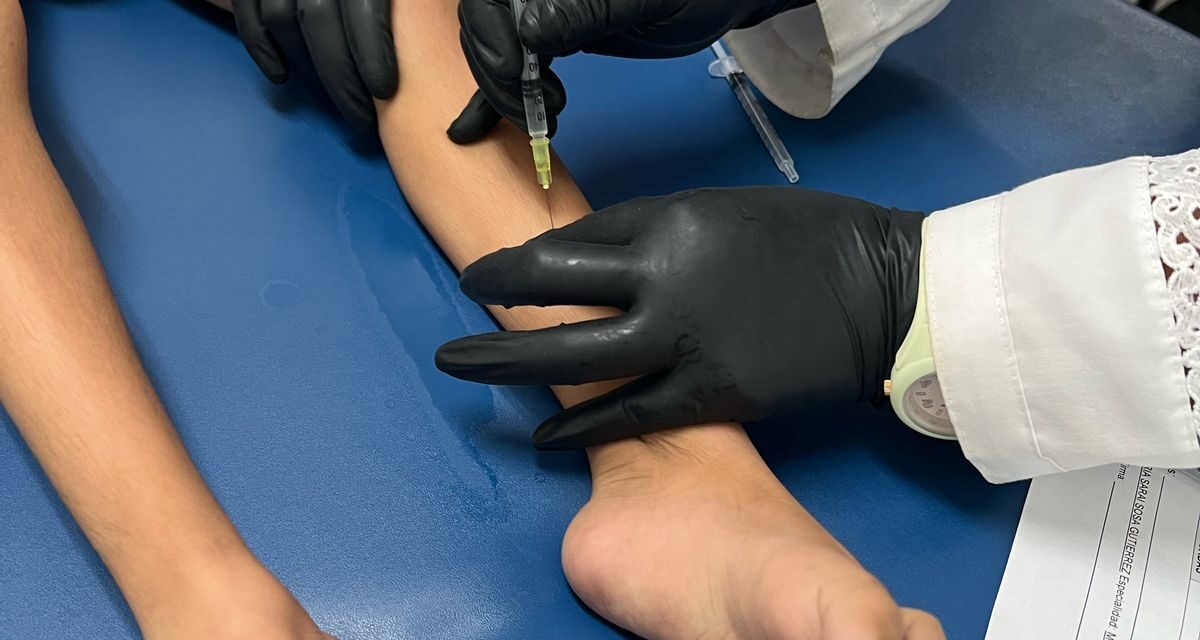 Continúa la aplicación de la toxina botulínica a pacientes de la UBR Maravillas del DIF Municipal