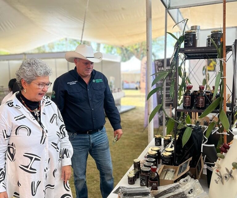 SLP PRESENTE EN FESTIVAL NACIONAL DE LA ORQUÍDEA