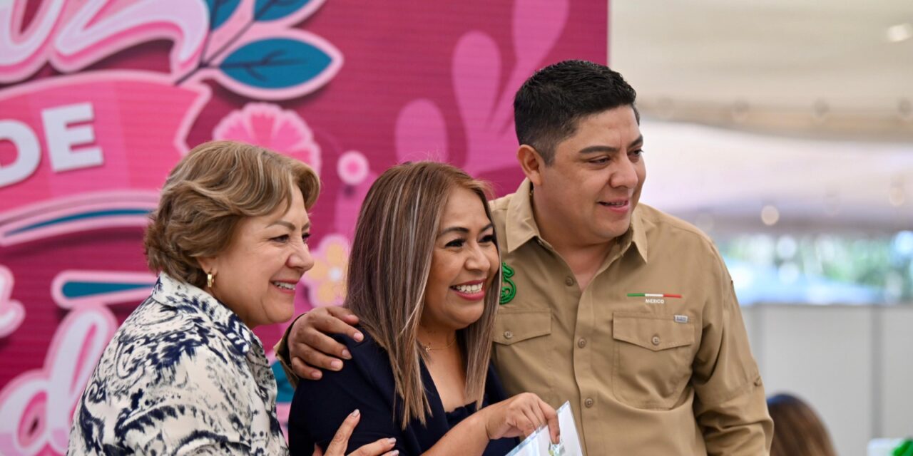 RICARDO GALLARDO REAFIRMA APOYO SIN LÍMITES A LAS MADRES EN SOLEDAD Y LA CAPITAL