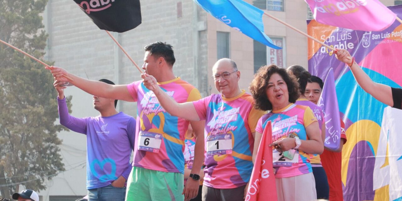 Más de 2 mil corredores hacen un éxito total la 4ta Carrera por la Familia del DIF Municipal