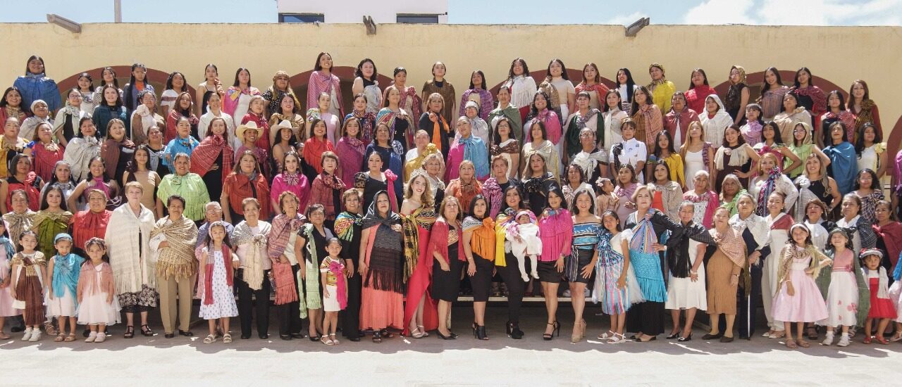 COLOR, TRADICIÓN Y ORGULLO POR EL REBOZO EN SANTA MARÍA DEL RÍO