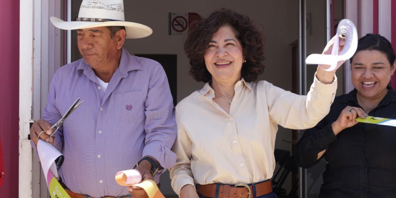 Presidenta del DIF Municipal, Estela Arriaga Márquez, inaugura el Centro de Atención Familiar en la Delegación La Pila