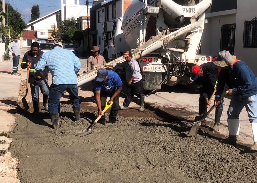 Por Buen Camino y bacheo emergente atienden reportes en 11 colonias de San Luis Potosí