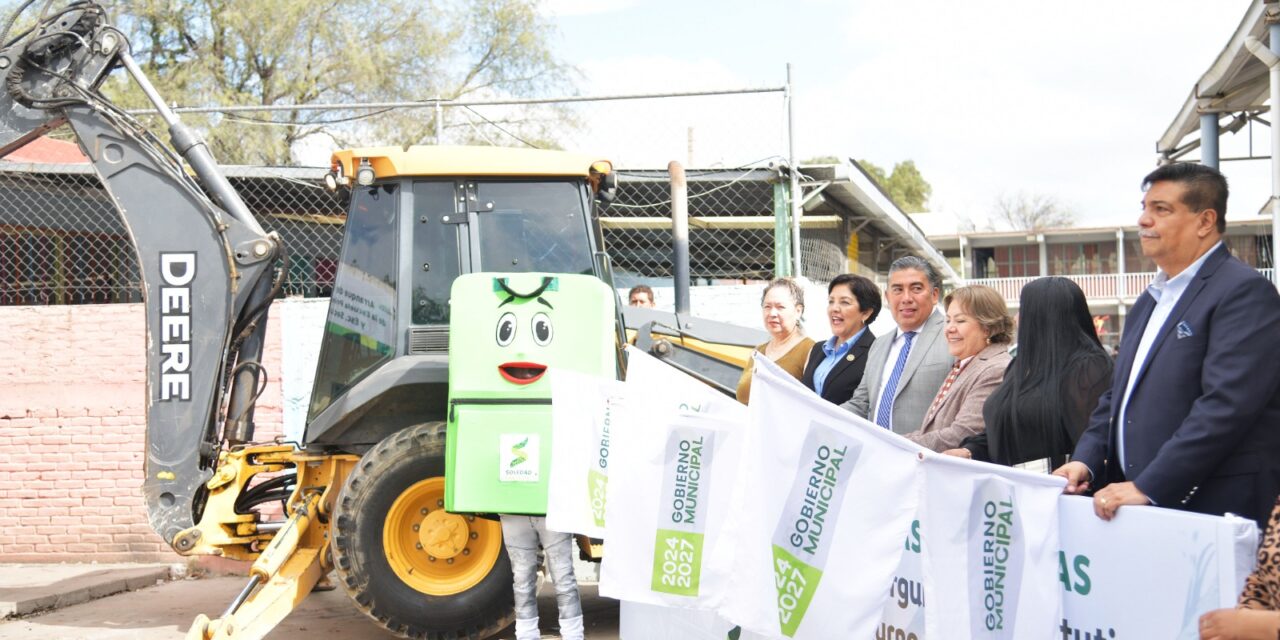 JUAN MANUEL NAVARRO ARRANCA LA CONSTRUCCIÓN DE AULAS DIDÁCTICAS EN BENEFICIO DE 900 ESTUDIANTES
