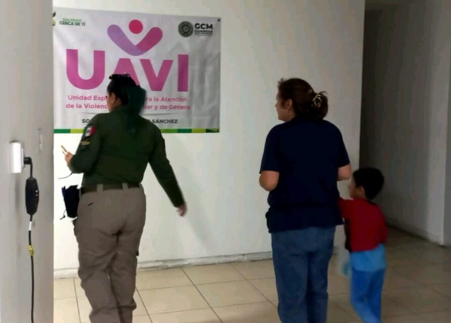 PEQUEÑO QUE DEAMBULABA SOLO FUE AUXILIADO POR GCM DE SOLEDAD Y REUNIDO CON FAMILIARES
