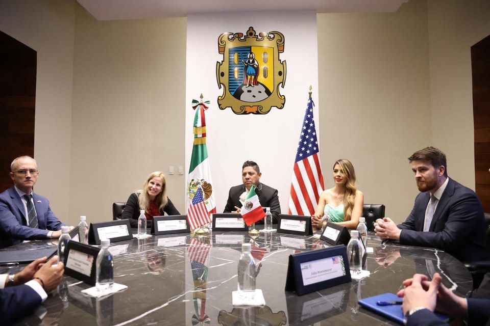 CONFIANZA INTERNACIONAL EN LA PAZ Y PROGRESO DEL ESTADO