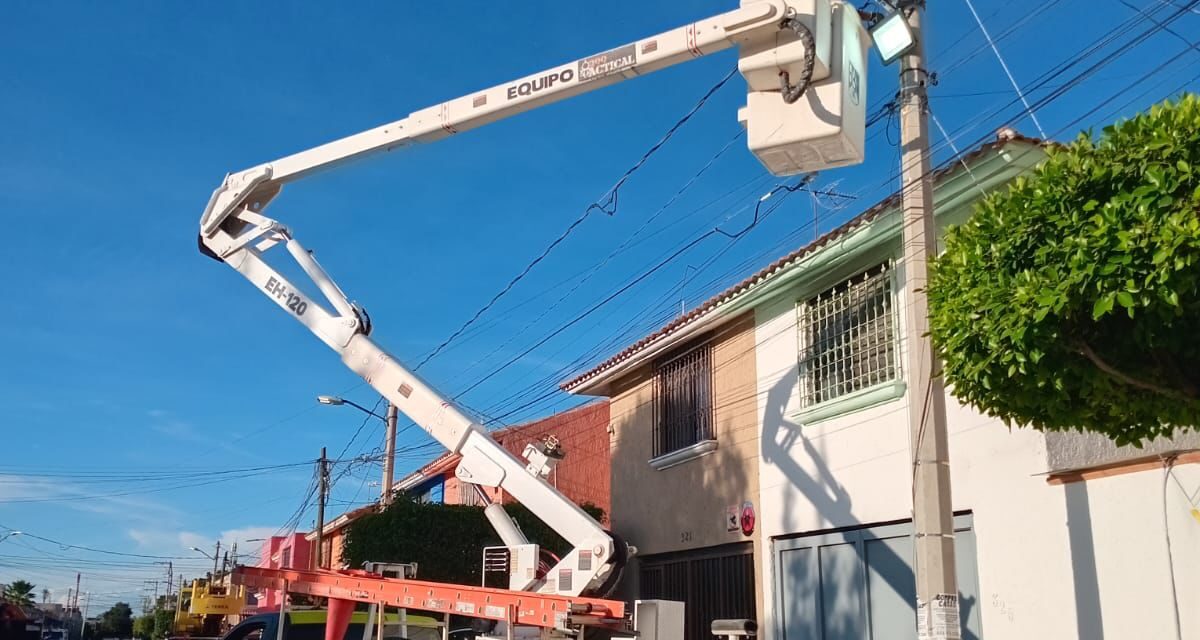 Ayuntamiento de SLP refuerza seguridad con mejor iluminación