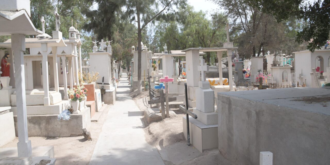 INCIAN LABORES DE REHABILITACIÓN Y LIMPIEZA EN PANTEONES DE SOLEDAD PARA FESTIVIDADES DE DÍA DE MUERTOS