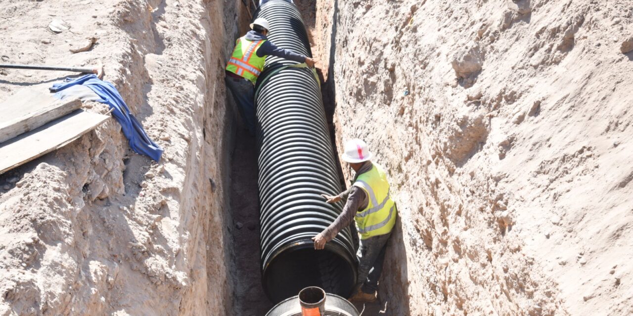 SIN DETENERSE, CONSTRUCCIÓN DE COLECTOR PLUVIAL EN PRIVADAS DE LA HACIENDA