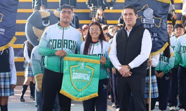 GOBIERNO ESTATAL ABANDERA A LA DELEGACIÓN DEPORTIVA POTOSINA DEL COBACH