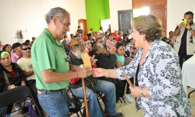 DIF DE SOLEDAD CUMPLE CON NUEVA ENTREGA DE APOYOS A BENEFICIARIOS