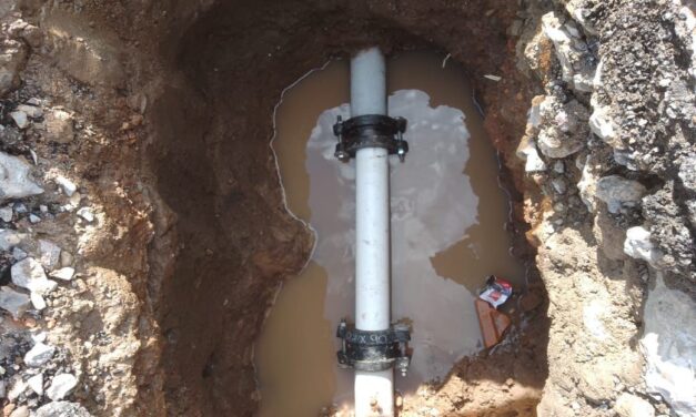 Interapas atiende de manera inmediata fuga de agua en Fray J. de Xuárez