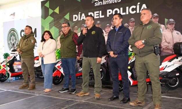 ALCALDE JUAN MANUEL NAVARRO CELEBRA Y RECONOCE LABOR DE POLICÍAS SOLEDENSES Y ANUNCIA MÁS INCENTIVOS