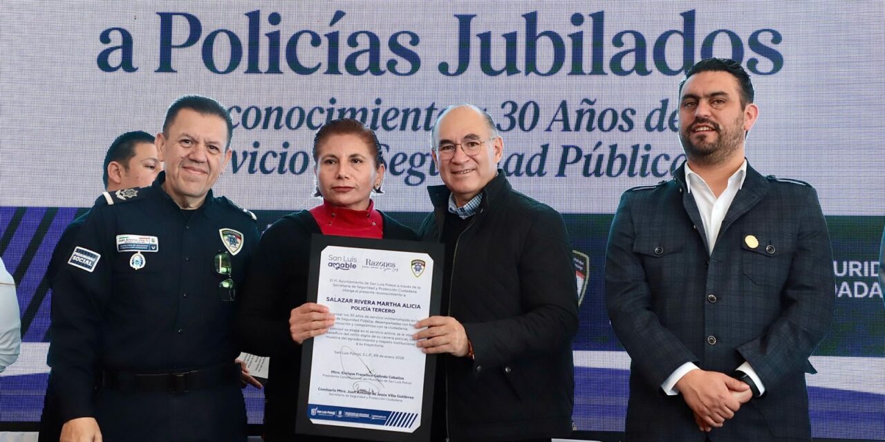 Emotiva despedida del Alcalde Galindo a policías municipales que se jubilan