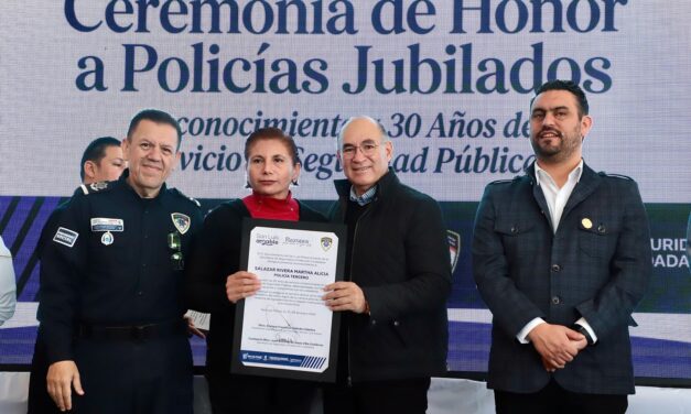 Emotiva despedida del Alcalde Galindo a policías municipales que se jubilan